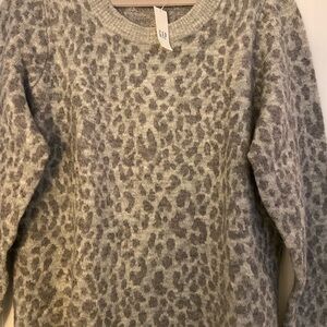 GAP Women's Gray Animal Print Sweater